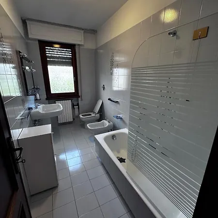 800m Dal Mare Marina di Pietrasanta